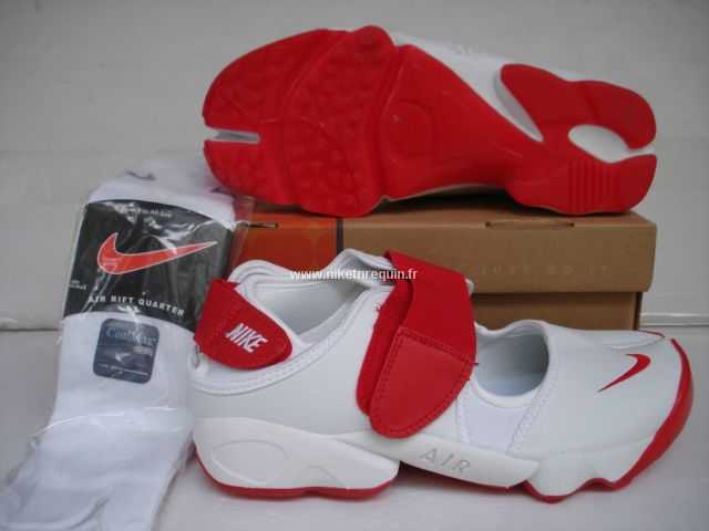 Nice Nike Shox Rift Souliers De Course Blancs Rouges